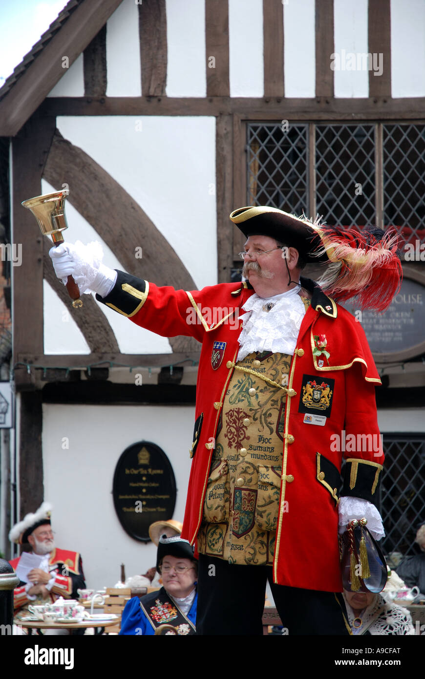 Ein Ausrufer in Warwick Court Leet Stadt Schreiern Wettbewerb, Warwick, Warwickshire, England, UK Stockfoto