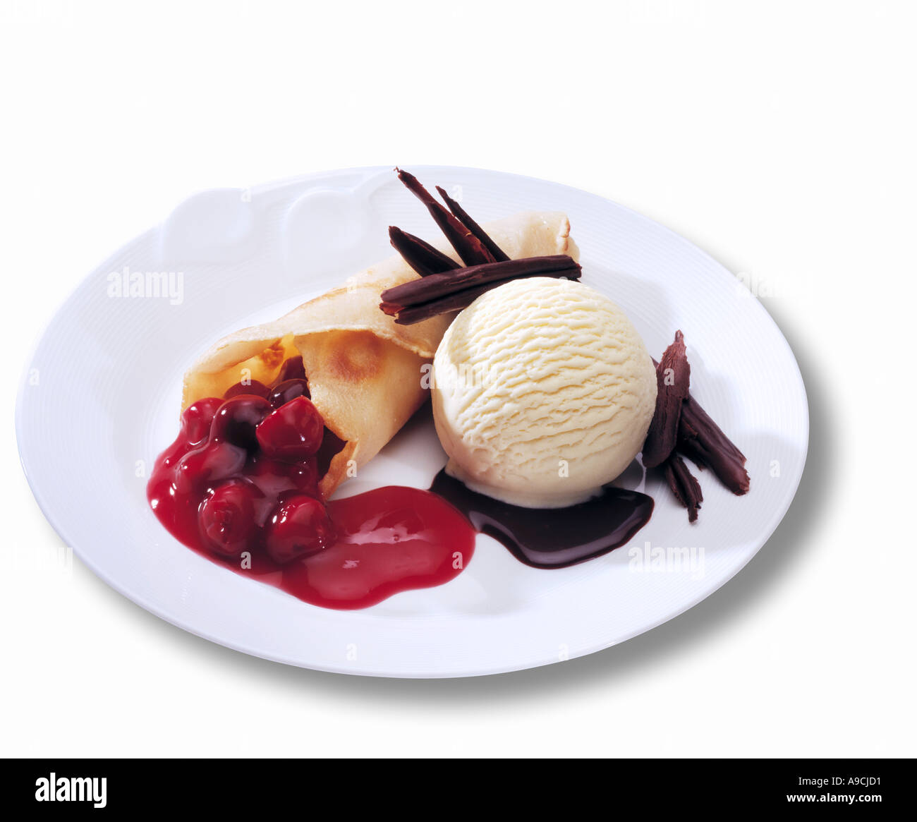 Vanille Eis mit gefüllten Crêpe Stockfoto