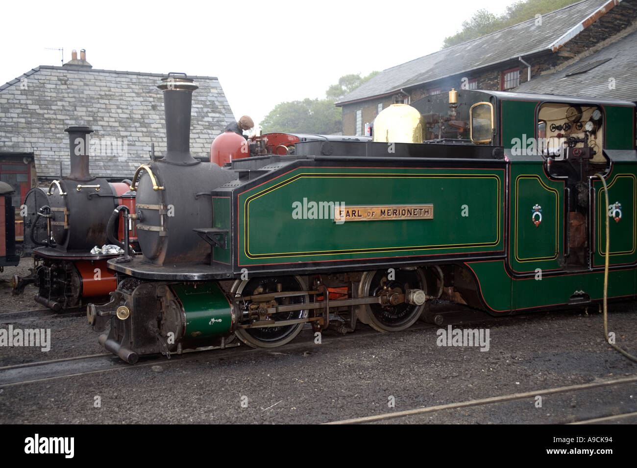 Dampfzug auf der Bahn wieder an der Boston Lodge Werke North Wales UK Stockfoto