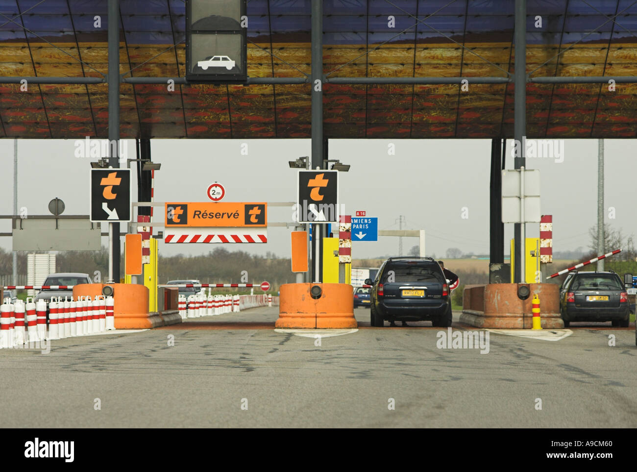 Automatische Mautstraße Stände Peage Autoroute France Europe Stockfoto