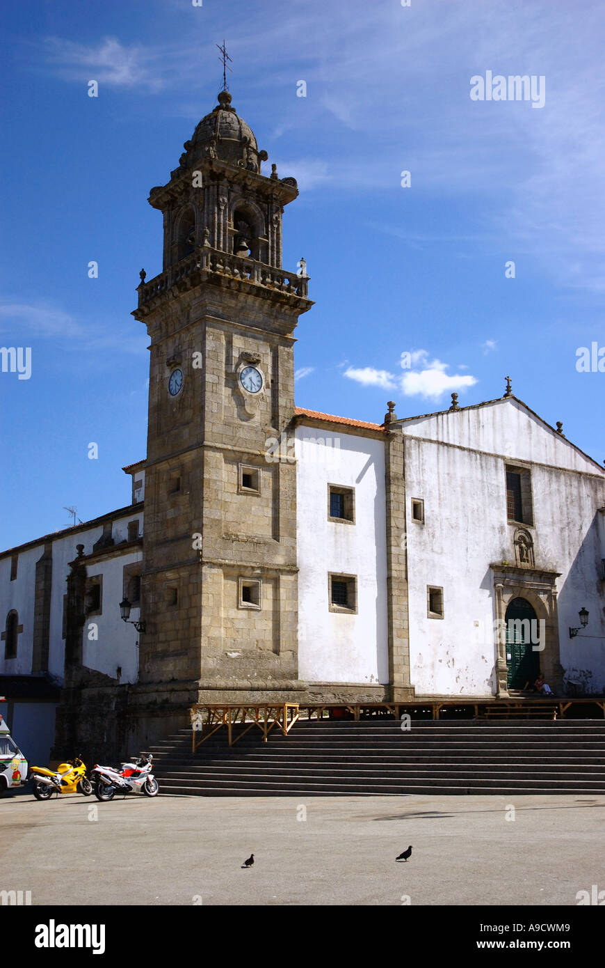 Ansicht von Betanzos Kirche durch die wichtigsten quadratische Galizien A Coruña España Iberia Spanien Europa Stockfoto