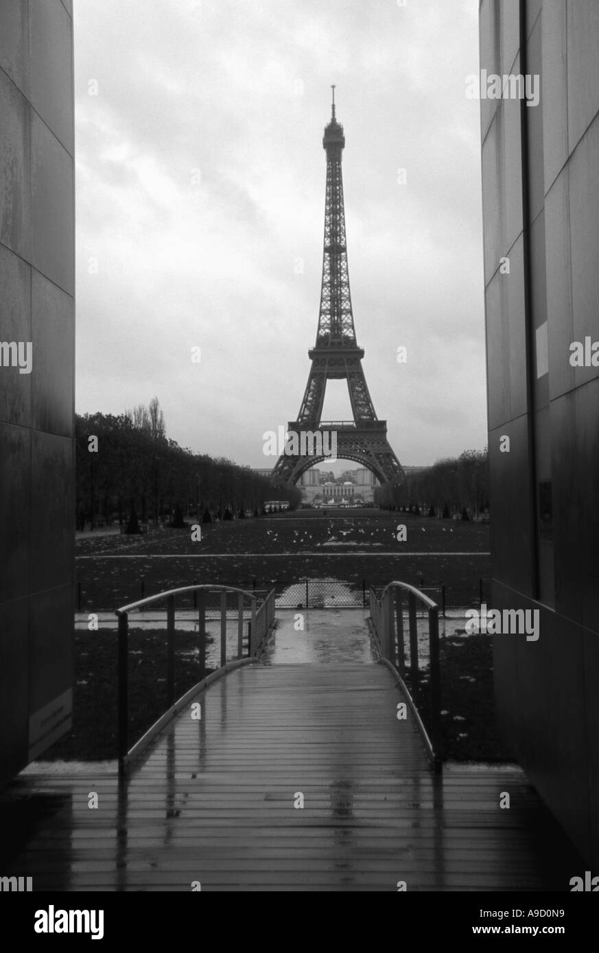 Zeigen Sie herrliche Tour Eiffel-Turm, einer der höchsten Eisen-Gebäude in der Welt Paris Frankreich-Nordeuropa an Stockfoto