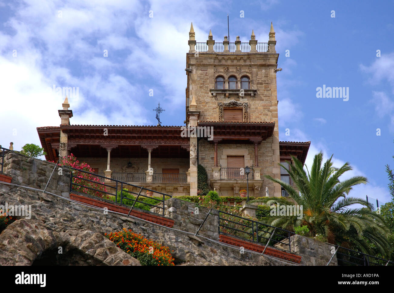 Charakteristische Gebäude Santander Kantabrien Biskaya Golfo de Vizcaya Spanien España Iberia Europas Stockfoto