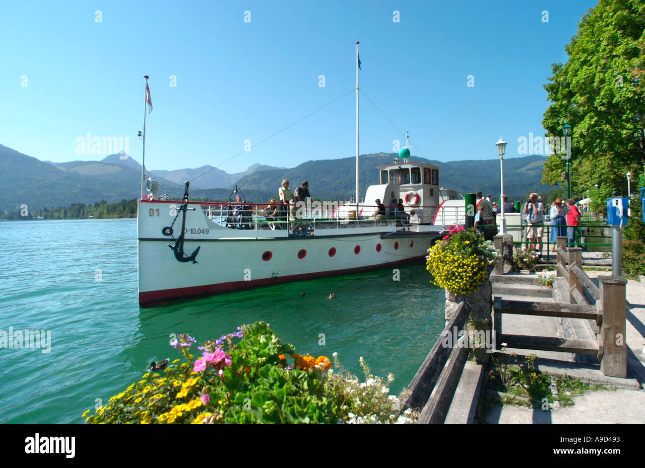 Fähre am See in St. Wolfgang, Wolfgangsee, Salzkammergut, Österreich Stockfoto