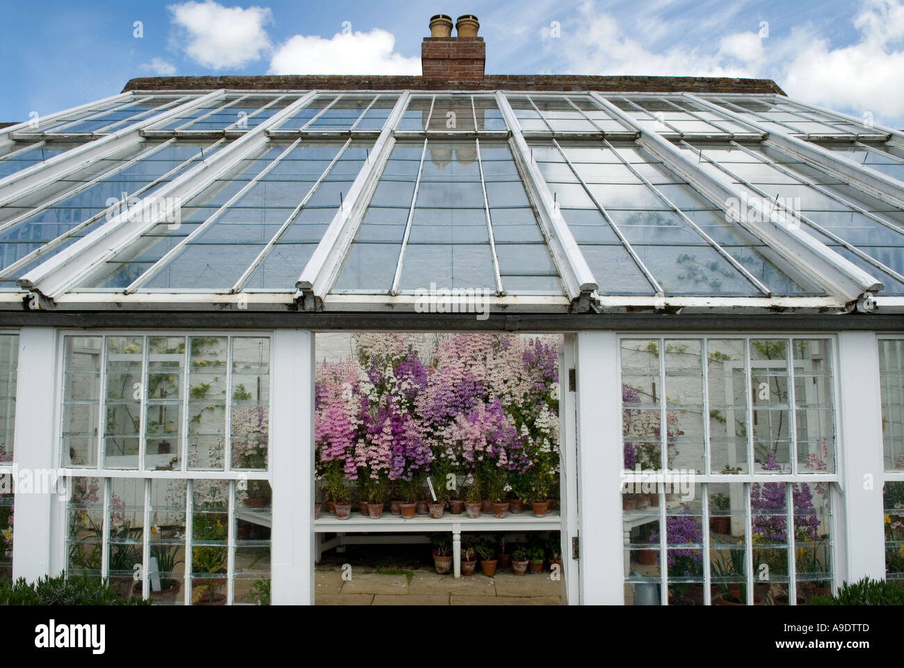 Audley End House in der Nähe von Saffron Walden Essex England. Die restaurierten viktorianischen Gewächshäusern und Bauerngärten. Stockfoto