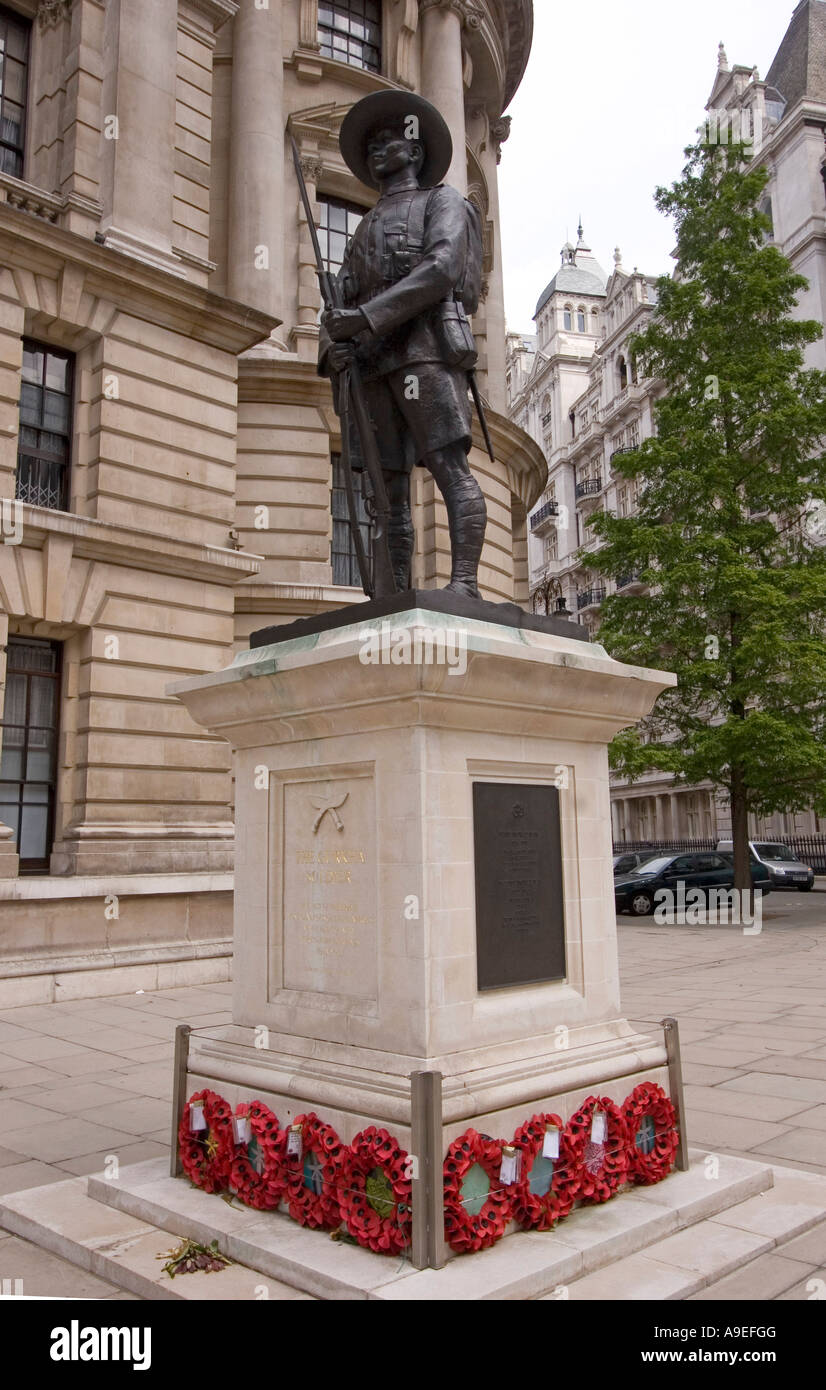 Die Gurkha Soldaten Gedenkstätte in Horse Guards Avenue in London England GB Vereinigtes Königreich Stockfoto