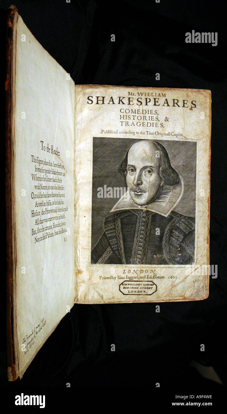 Eine Kopie der ersten Folio-Ausgabe von William Shakespeare schreiben erscheint in Sotheby´s Auktionshaus in London, 30. März 2006 Stockfoto