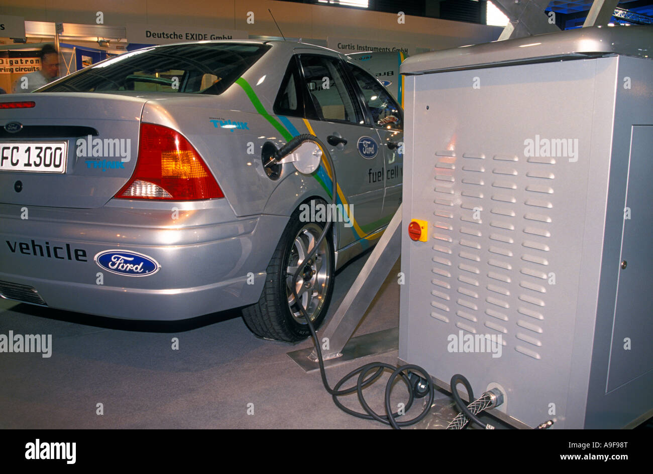 Deutschland Berlin Electric Vehicle Symposium A Ford-Wasserstoff-Brennstoffzellen-Fahrzeug Stockfoto