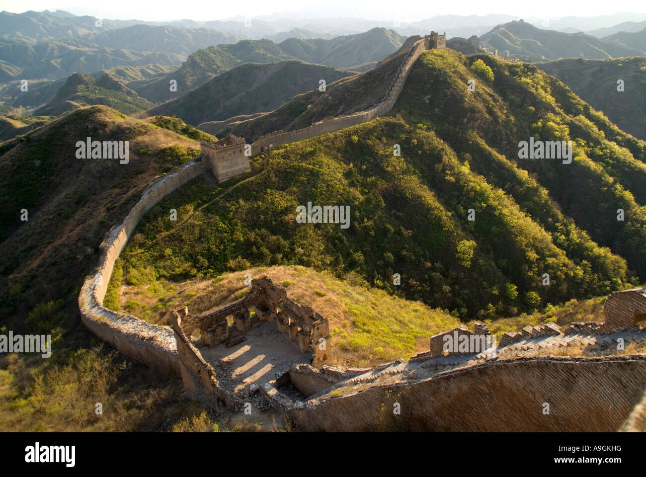 Große Wand Blick von Generals Tower am Jinshanling Pass nordöstlich von Peking in der Provinz Hebei Stockfoto