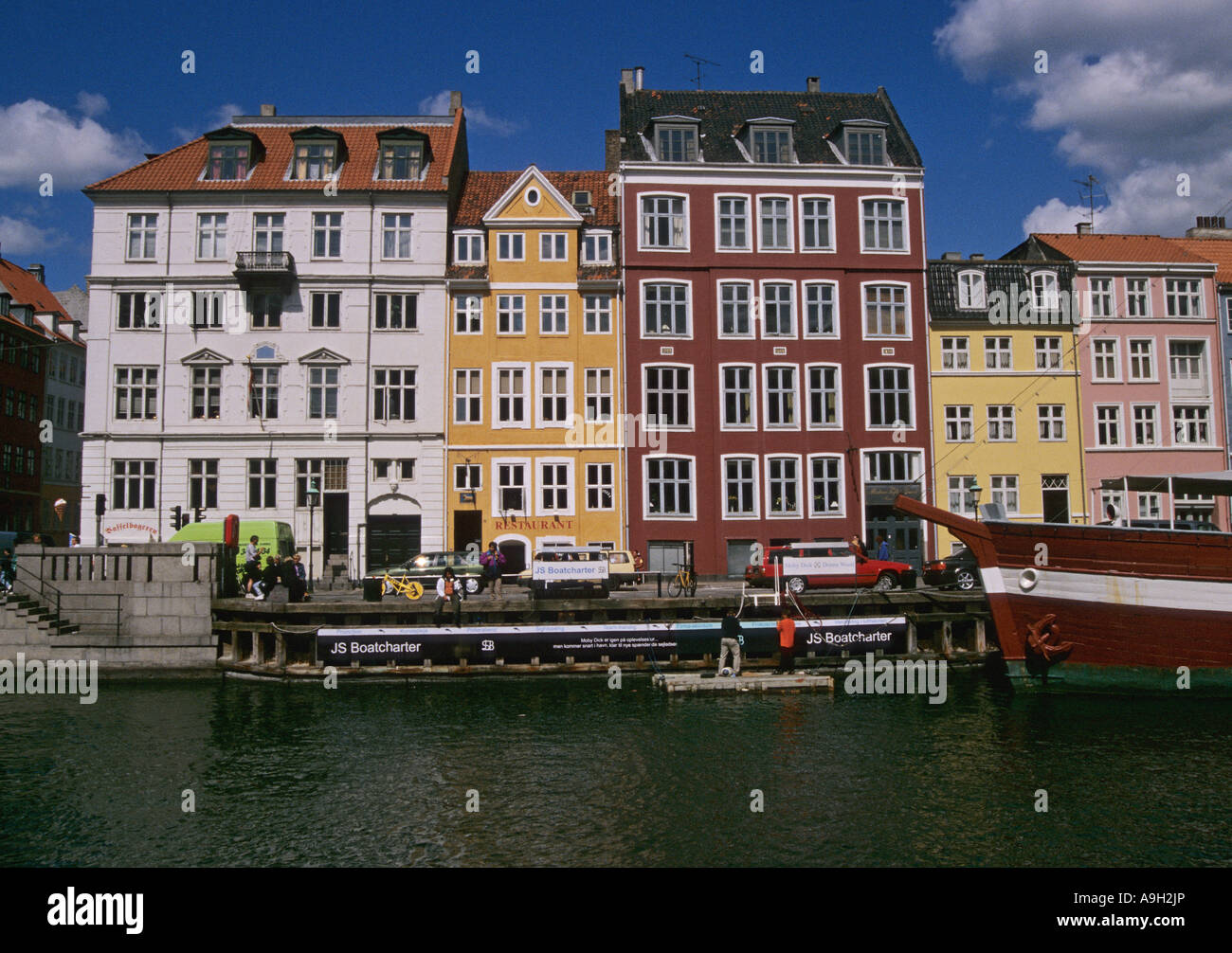 traditionelle Häuser und Restaurants in Nyhavn Kopenhagen Dänemark Stockfoto