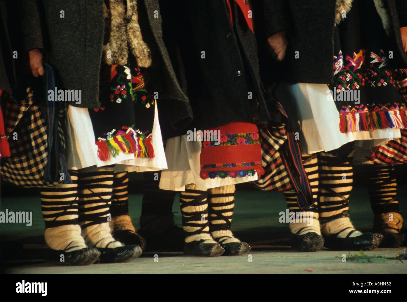 Folk Performance beim traditionellen Bräuche Winterfest in Sighet Rumänien Stockfoto