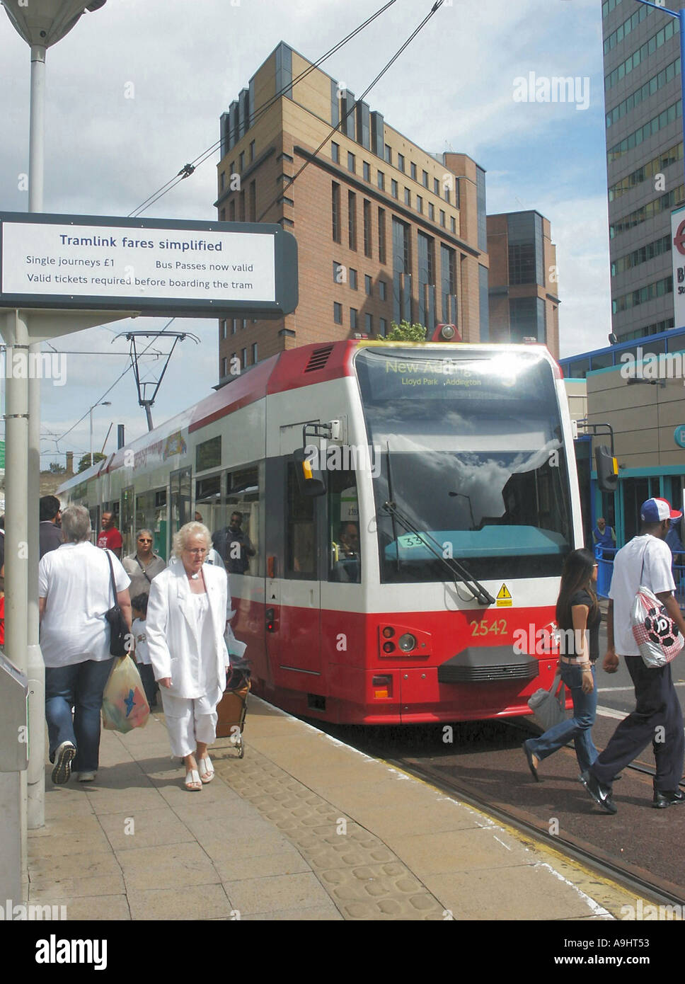 West Croydon Tram Station South Croydon London England Stockfoto