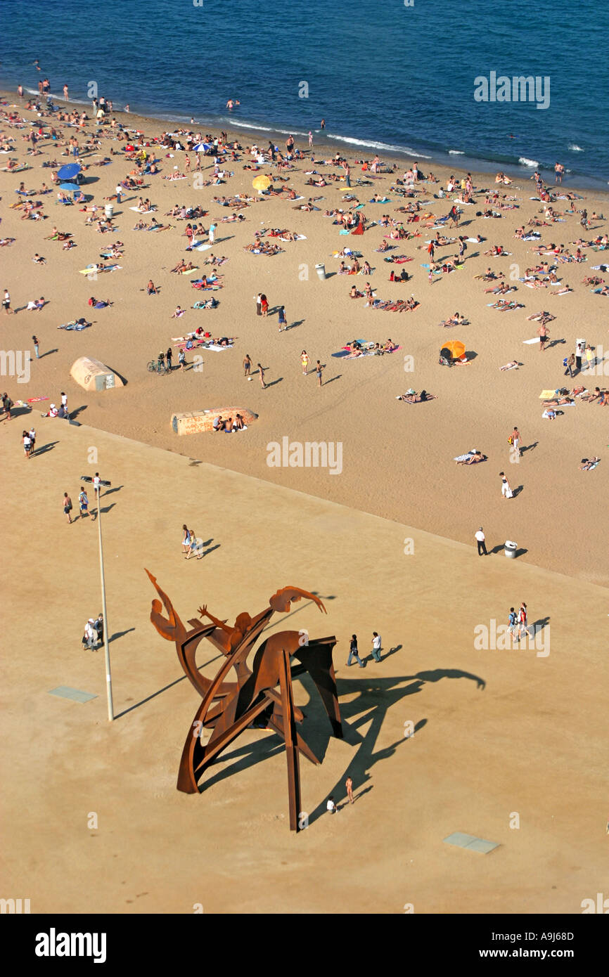 ESP Spanien Barcelona Barceloneta Vogelperspektive Strand Skulptur Stockfoto