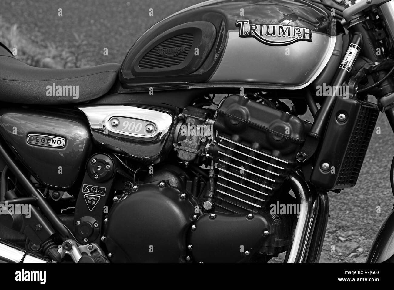 Dreizylinder motorrad Schwarzweiß-Stockfotos und -bilder - Alamy