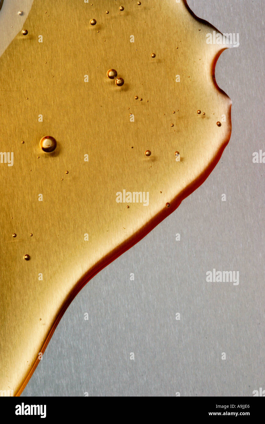 Öl auf Metall Stockfoto