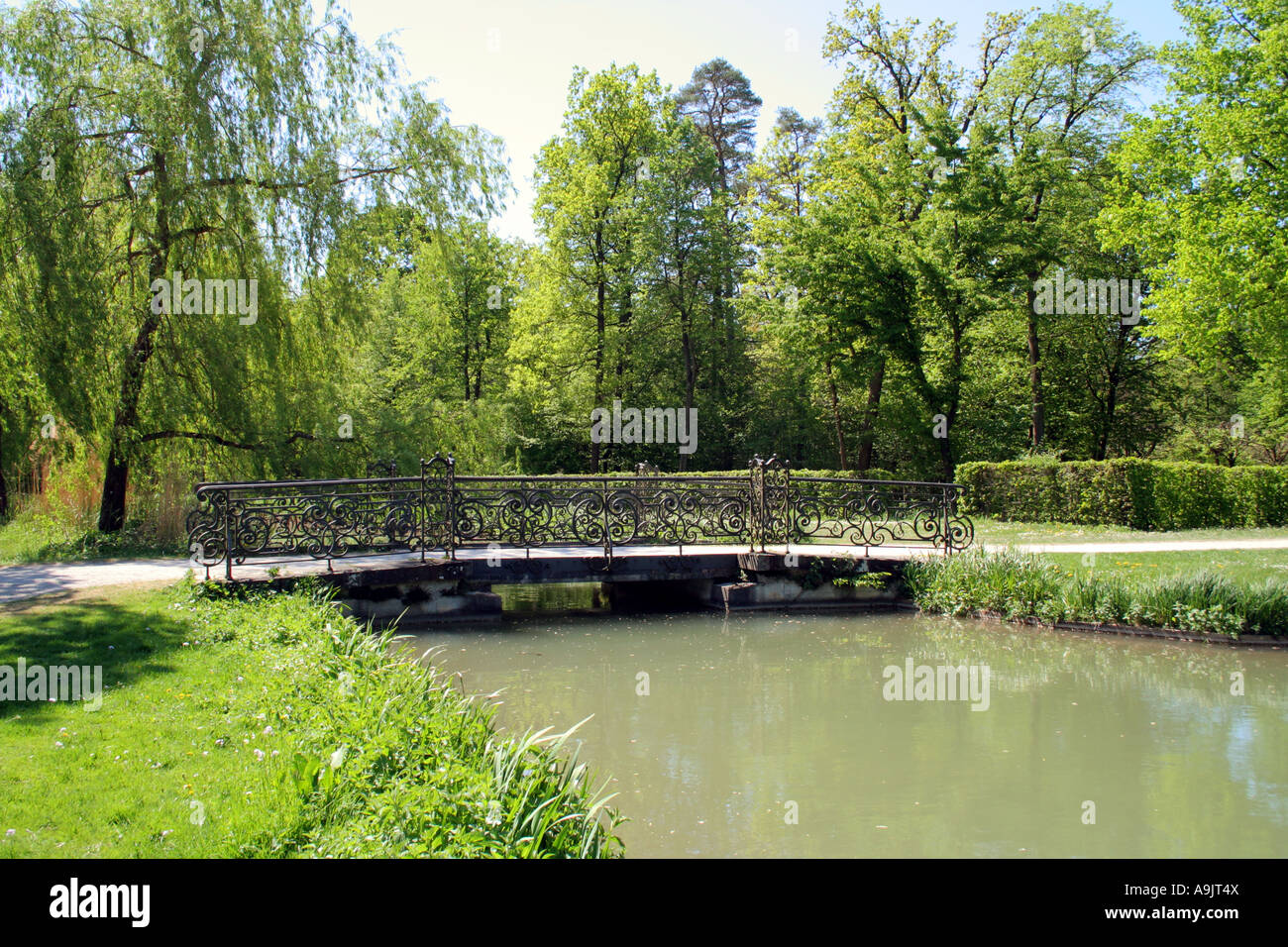 Brücke im Park von Schleißheim und Schloss erdet München München Bayern Deutschland Europa Stockfoto