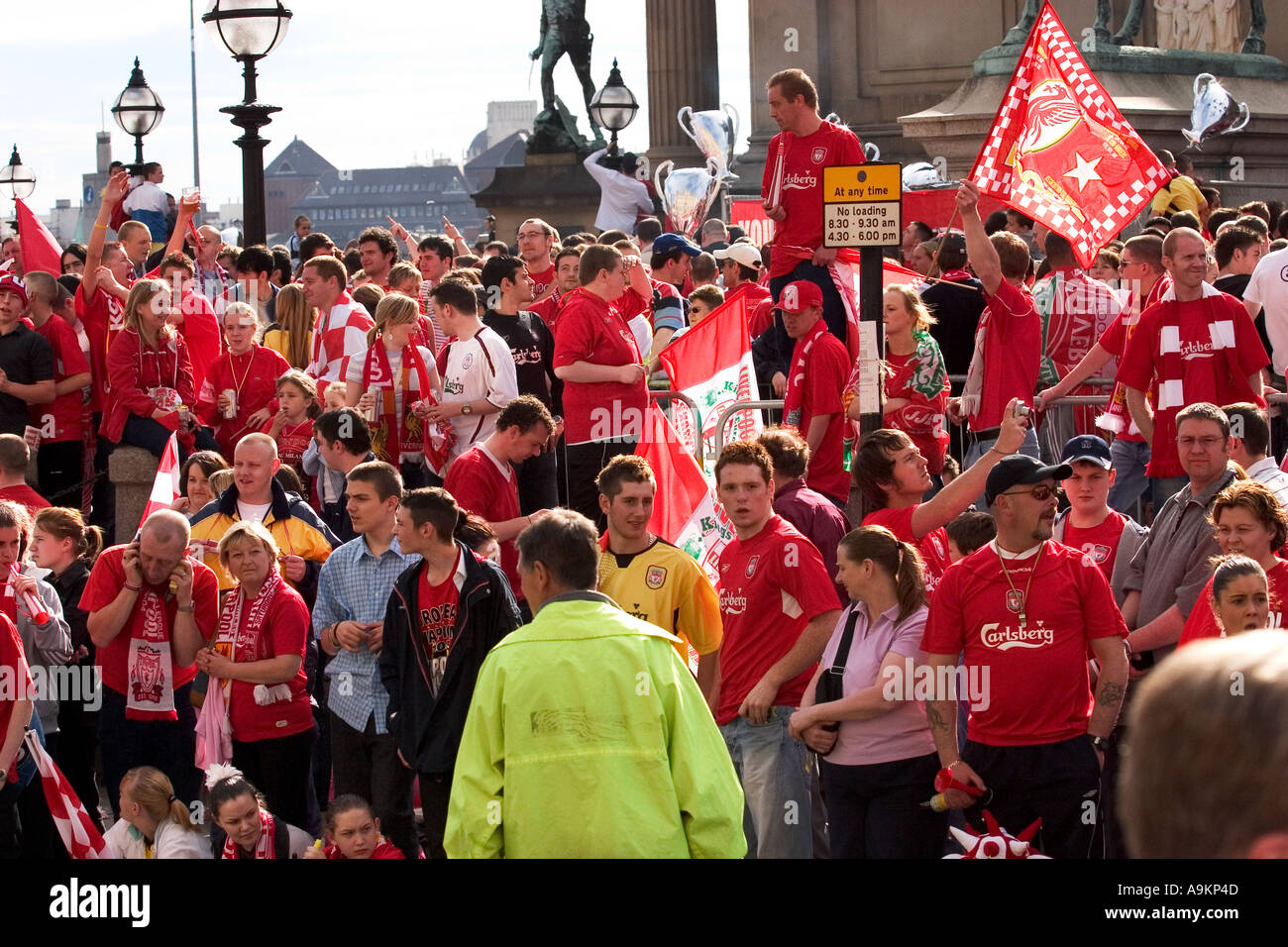 Fans Von Liverpool Football Club Herzlich Willkommen Das Team Nach