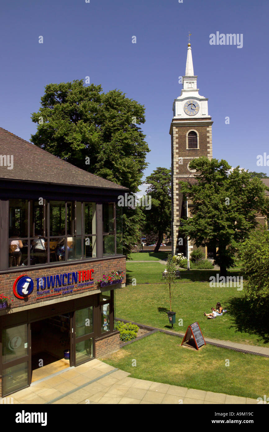 St. Georges Kirche Gravesend letzte Ruhestätte von Prinzessin Pocahontas aus der St Georges Einkaufszentrum Stockfoto