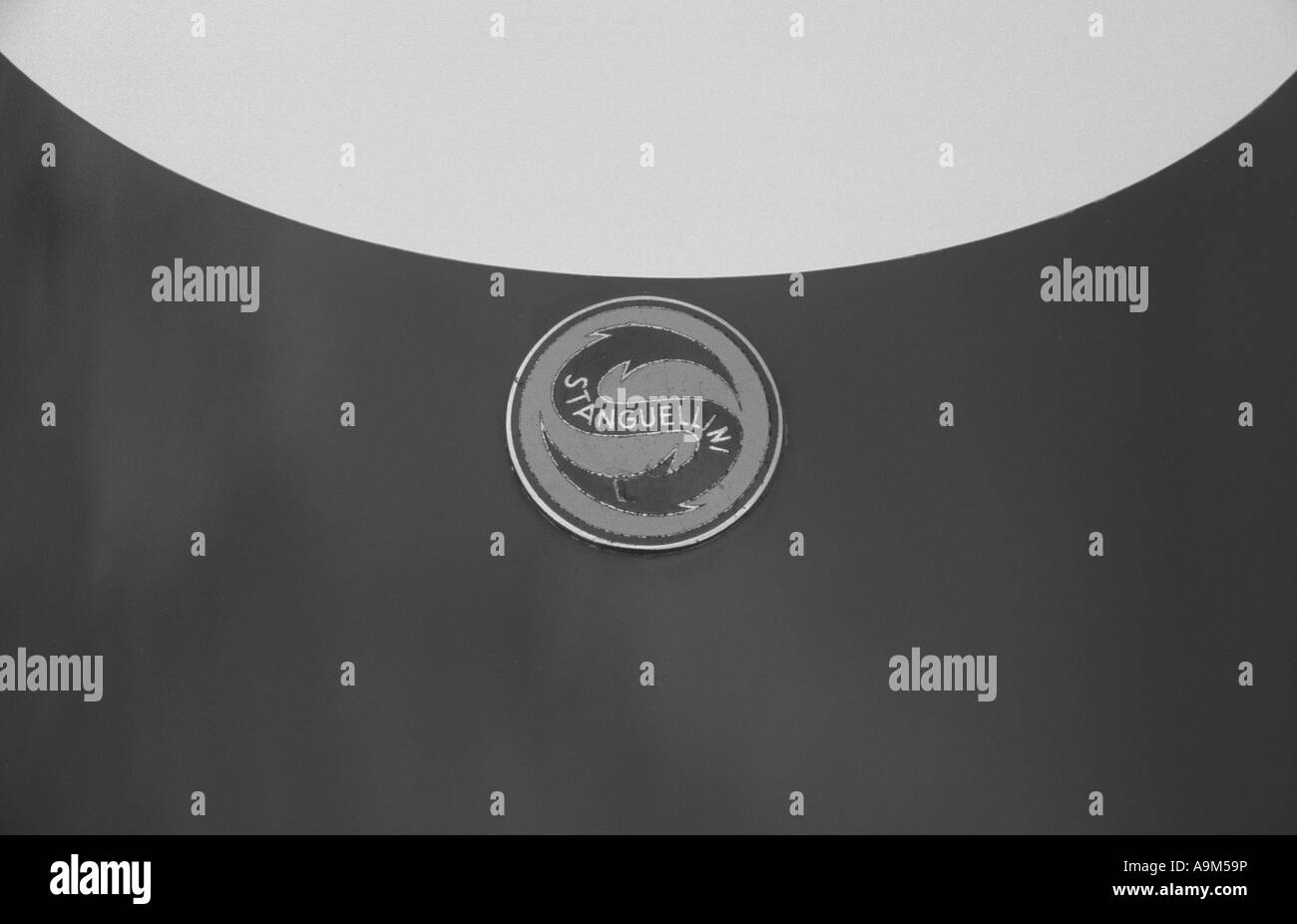 Stanguellini 1958. Italienischen Autohersteller 1947 bis 1963. Stanguelli Auto Abzeichen Marque italienischen Autobauer Stockfoto