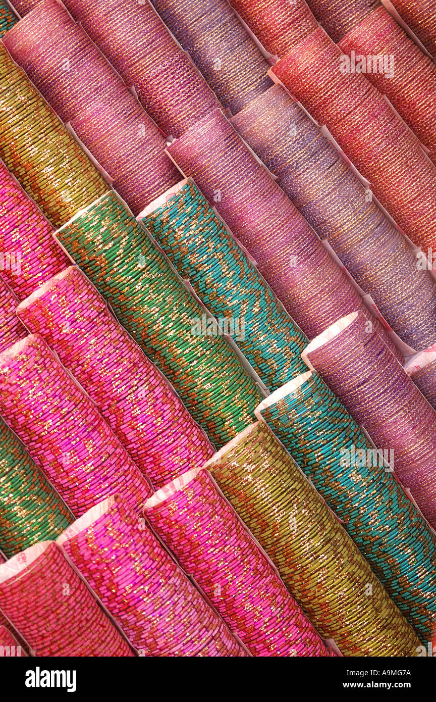 ANG99433 Armreifen Farbe Design Mode Indian Stockfoto