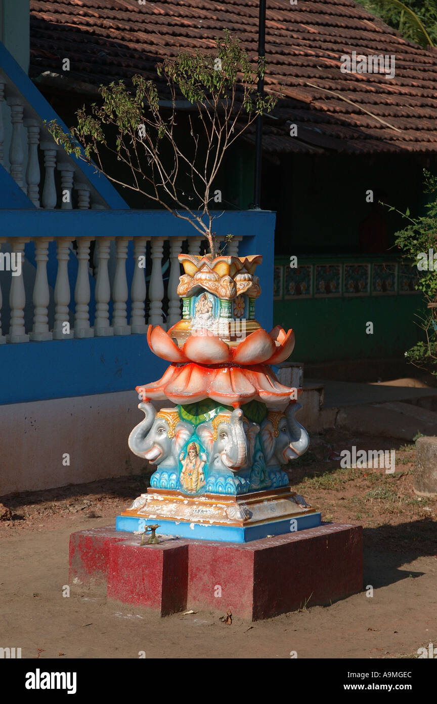 ANG99445 Tulsi Vrindavan Religion hinduistischen Zivilisation Tulsi Heilpflanze Madel Goa Indien Stockfoto