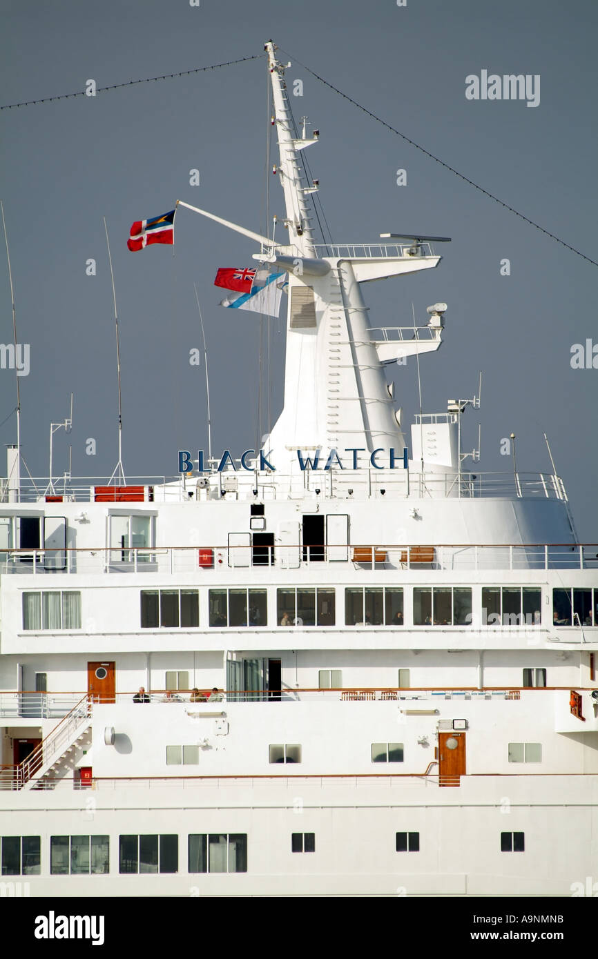 Die Black Watch-Kreuzfahrtschiff der Fred Olsen Cruise Line am Southampton Water England Grossbritannien Südengland Stockfoto