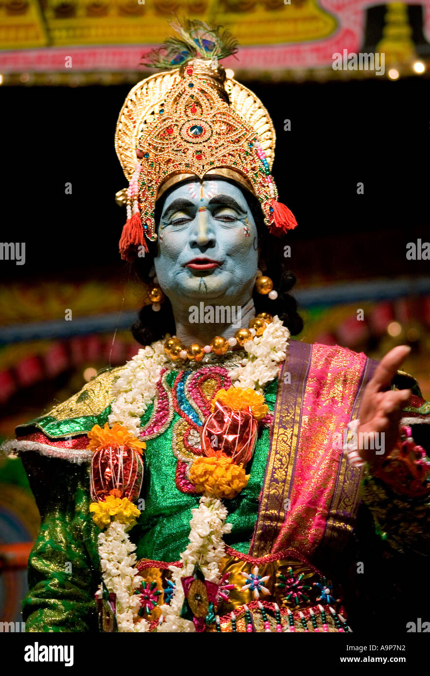 Indischer Schauspieler verkleidet als Krishna Straße Theaterstück Mahabharata führt Stockfoto
