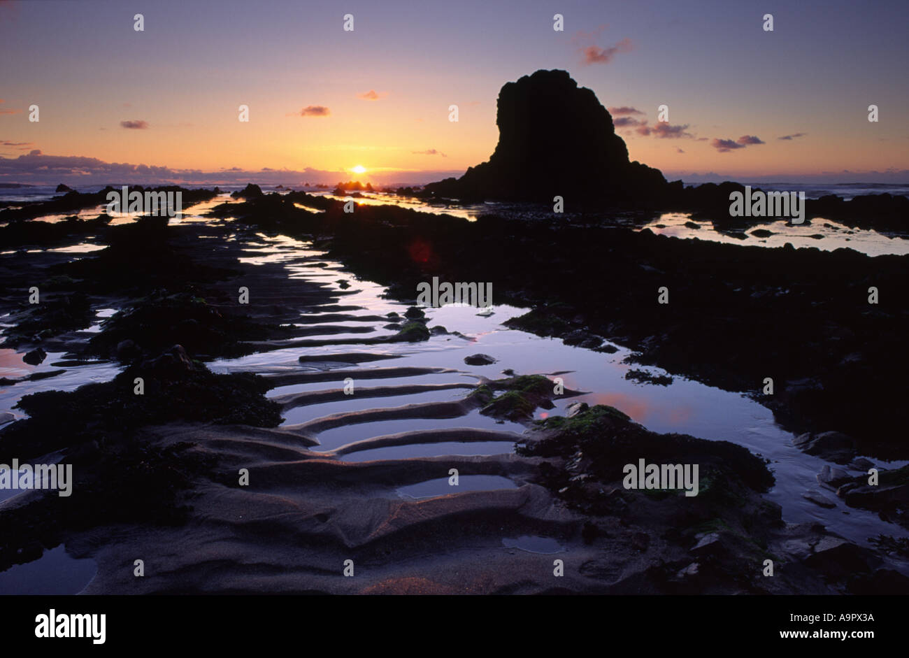 Weiten Mund Bay in der Abenddämmerung in Cornwall county England UK Stockfoto Weiten Mund Bay in der Abenddämmerung in Cornwall county England UK Stockfoto