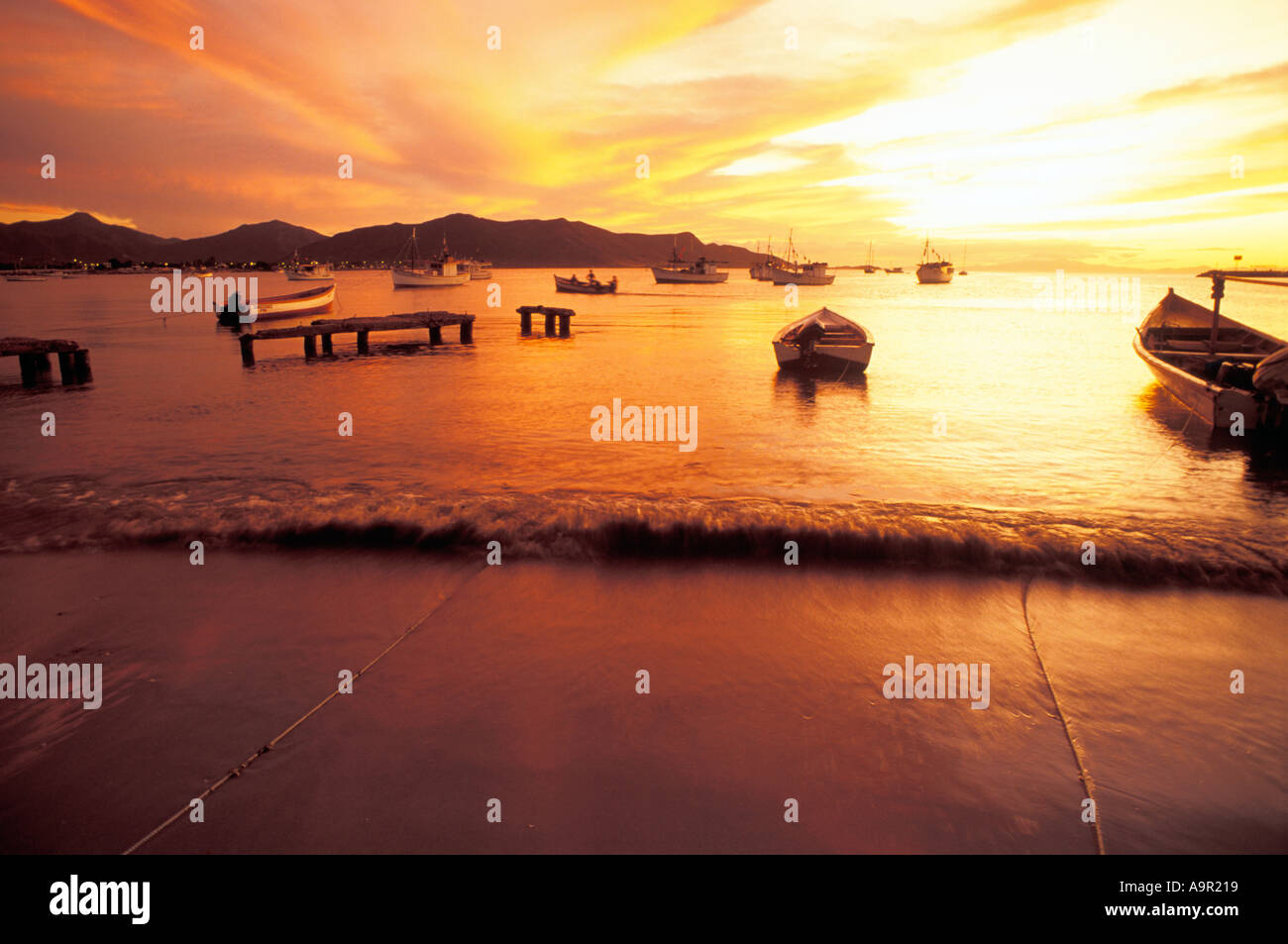 Sonnenuntergang an der Playa Juan Griego auf Isla Margarita Venezuela Stockfoto