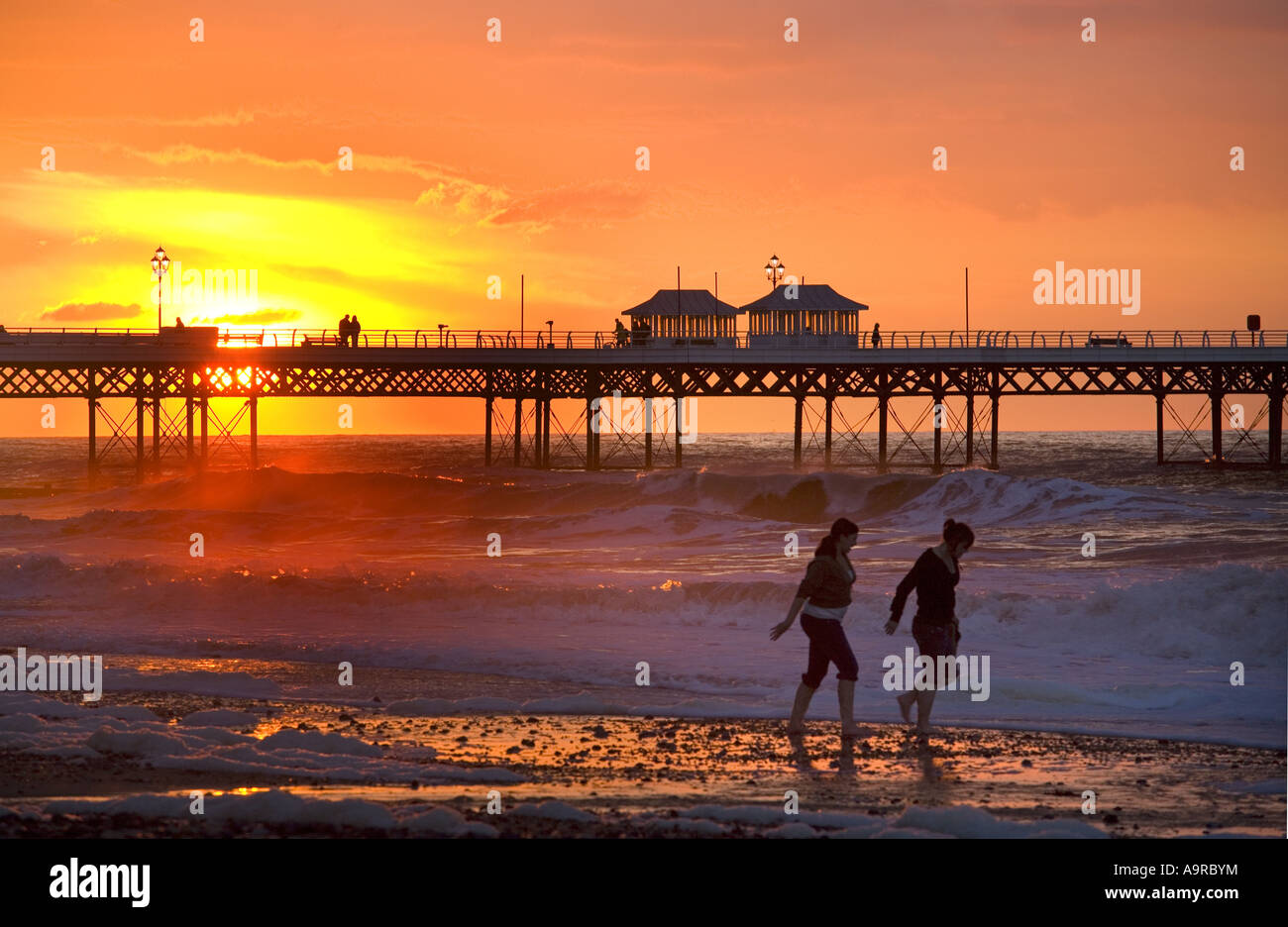 Cromer Pier Norfolk bei Sonnenuntergang Stockfoto