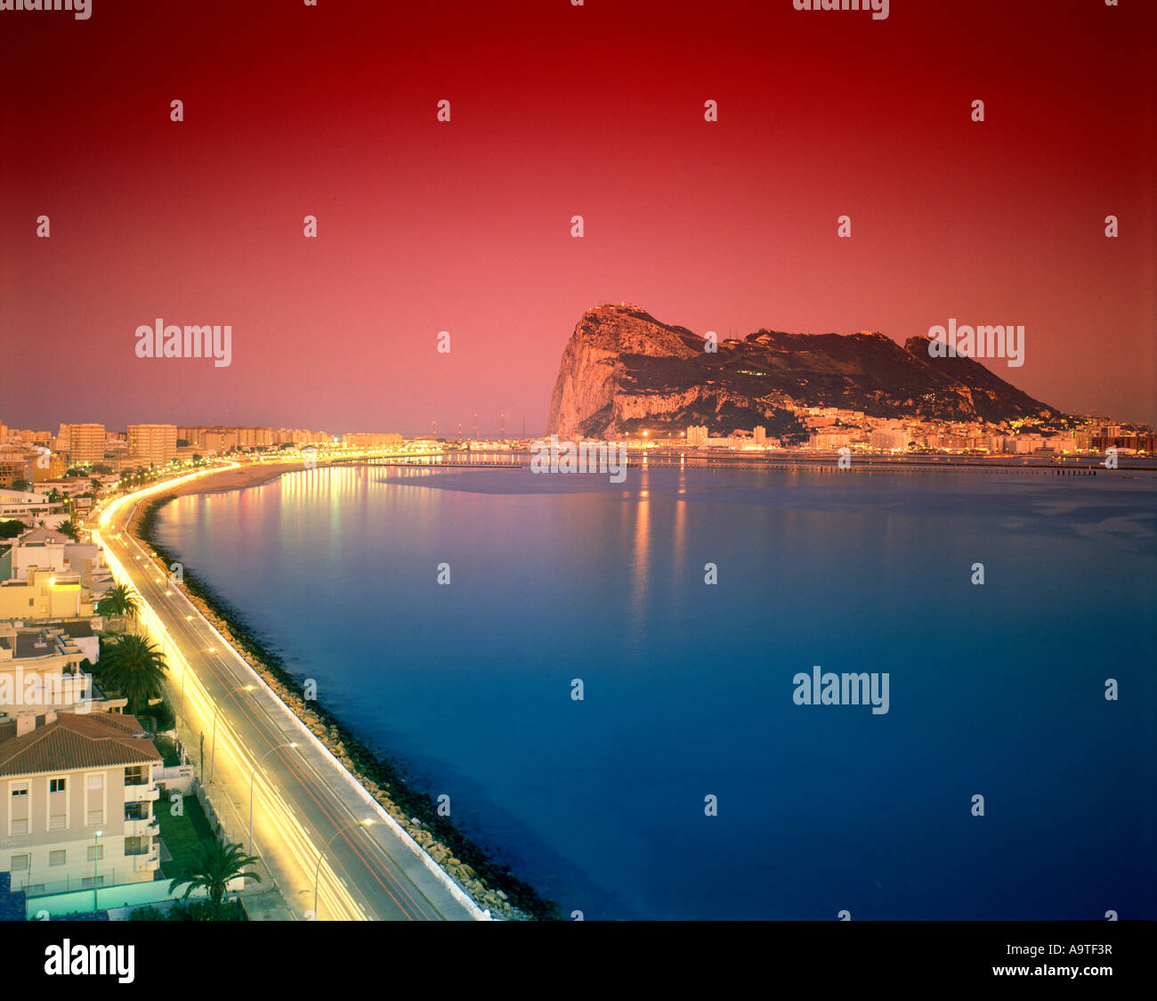 FELSEN VON GIBRALTAR AUS LA LINEA PROVINZ CADIZ SPANIEN Stockfoto