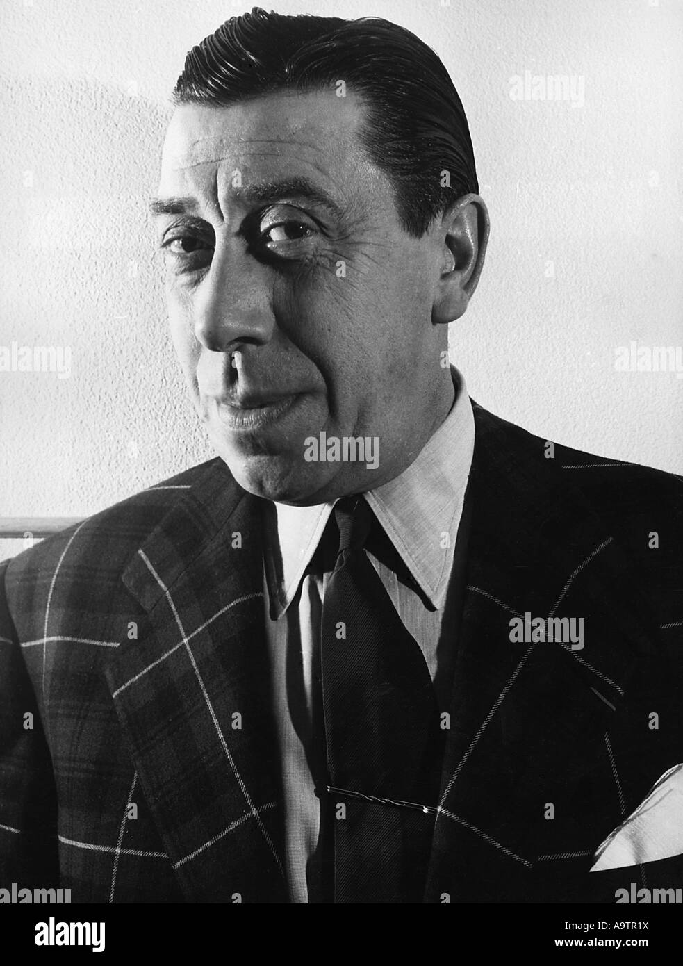 FERNANDEL französischer Schauspieler und Sänger Stockfotografie Alamy FERNANDEL französischer Schauspieler und Sänger Stockfotografie Alamy