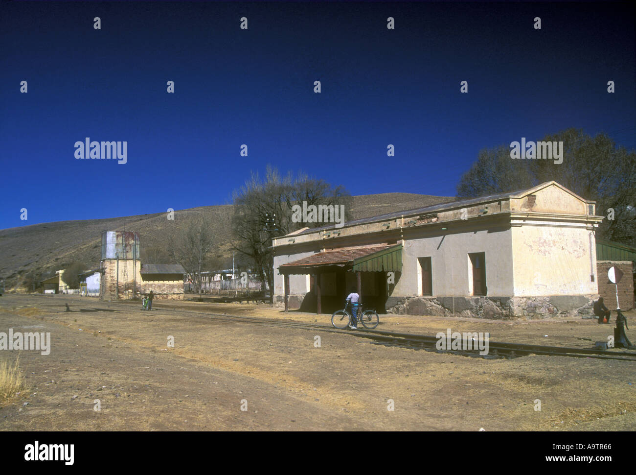 Verlassenen Bahnhof im Norden von Argentinien Stockfoto