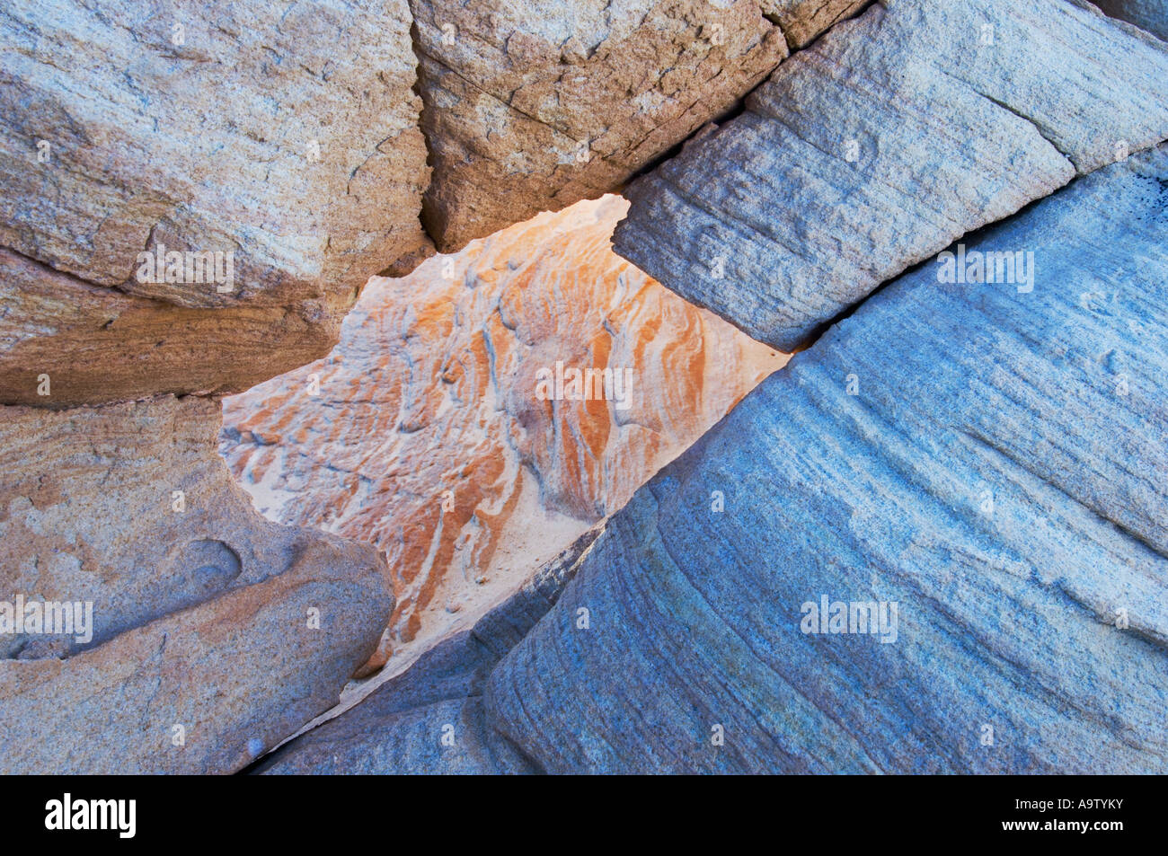 Fenster in Sandstein Valley of Fire State Park Nevada Stockfoto