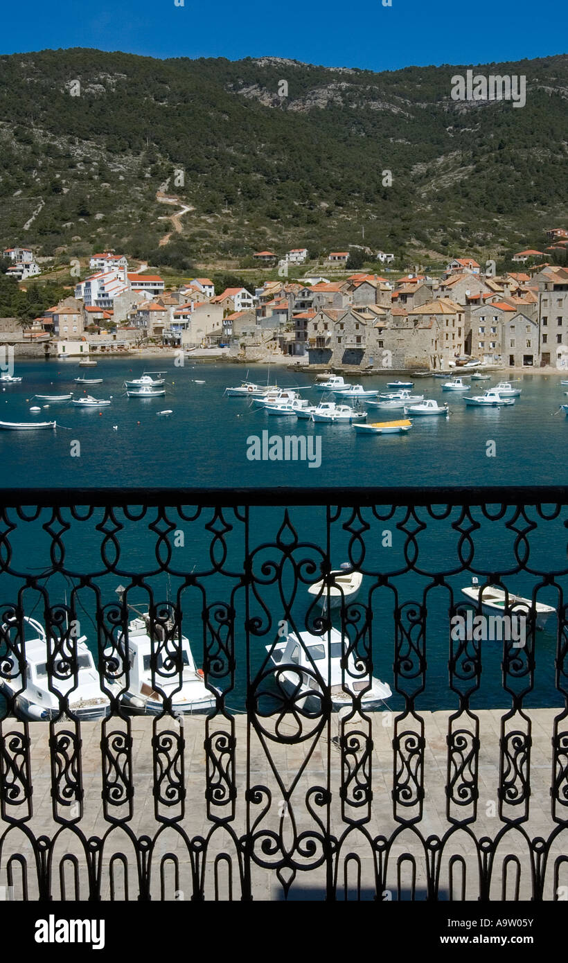 Angelboote/Fischerboote in historischen Komiza Hafen Insel Vis-Kroatien Stockfoto