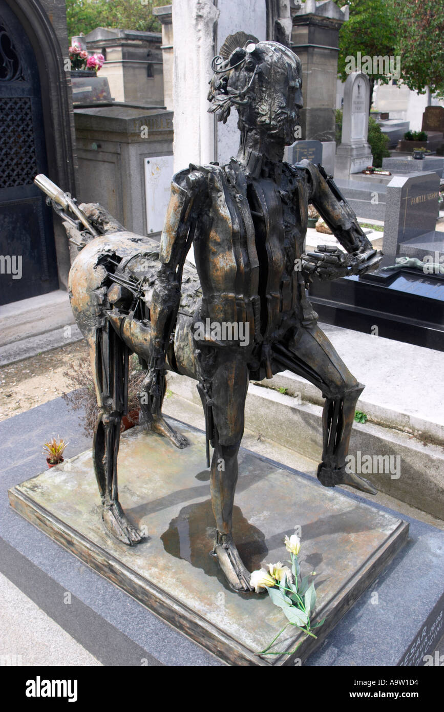 Grab von César Baldaccini französische Bildhauer Friedhof Montparnasse Paris Frankreich Stockfoto