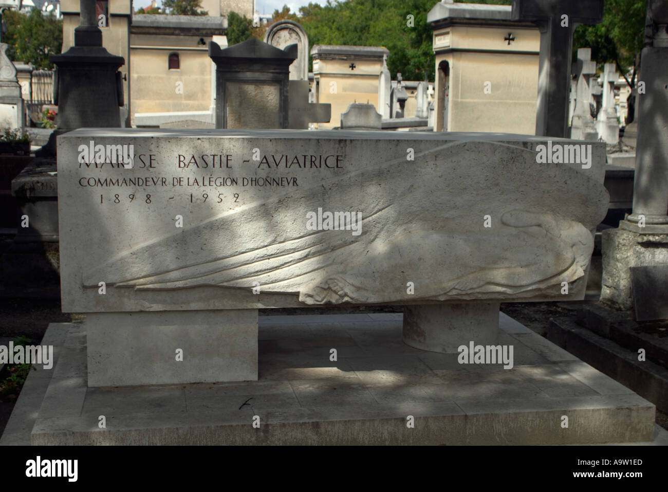 Grab von Maryse Bastie feierte weibliche Flieger Friedhof Montparnasse Paris Frankreich Stockfoto