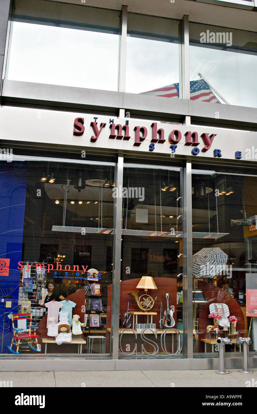 STREET SCENE Chicago Illinois Symphony speichern für CSO Chicago Symphony Orchestra in Michigan Avenue storefront Stockfoto