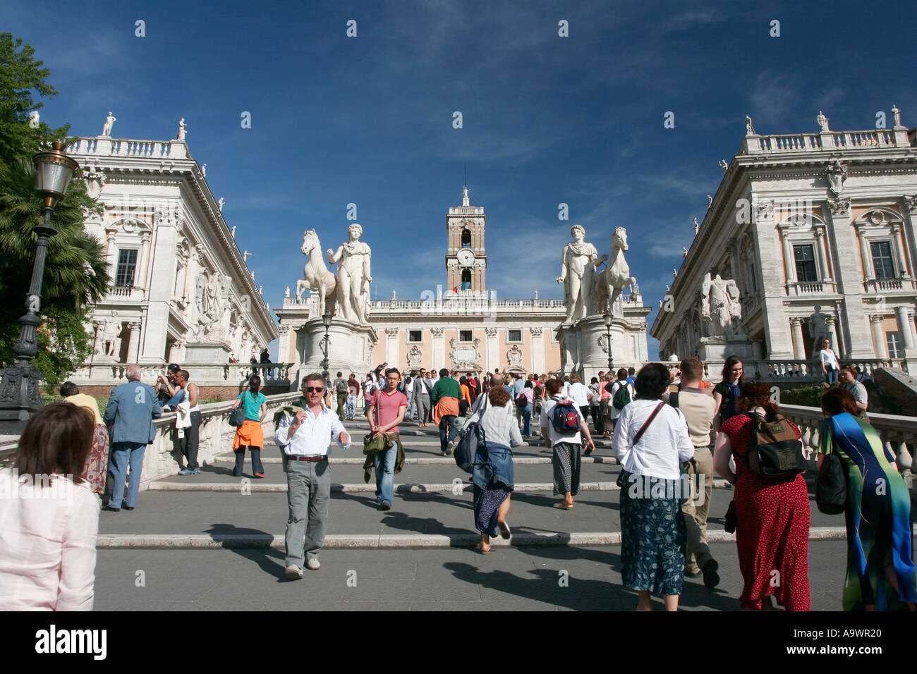 Cordonata-Treppe an der Piazza del Campidoglio, Palazzo dei Conservatori Kapitolinischen Museen in Rom Italien Stockfoto