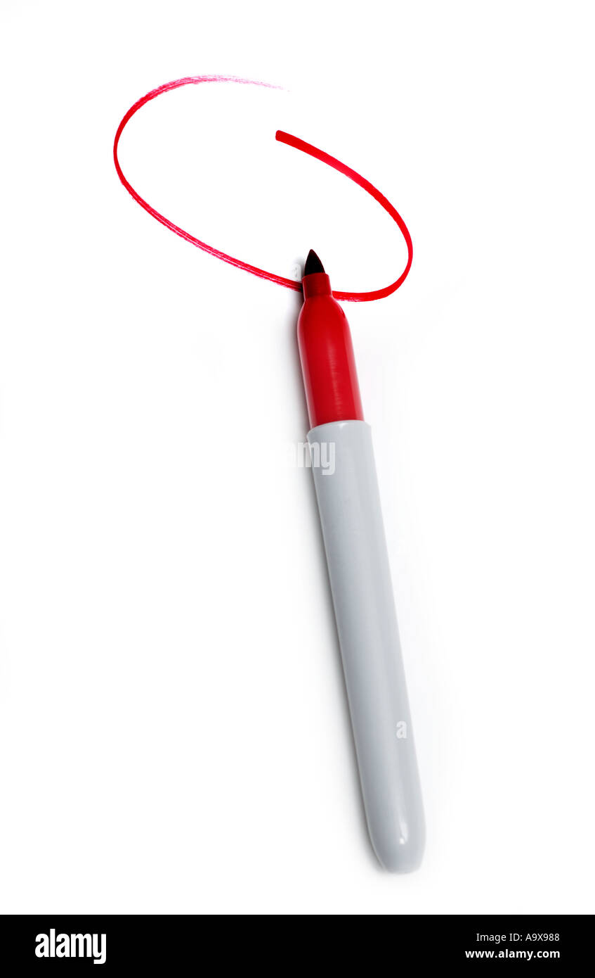Kreis mit roter Tinte Stift auf Papier gezeichnet Stockfoto