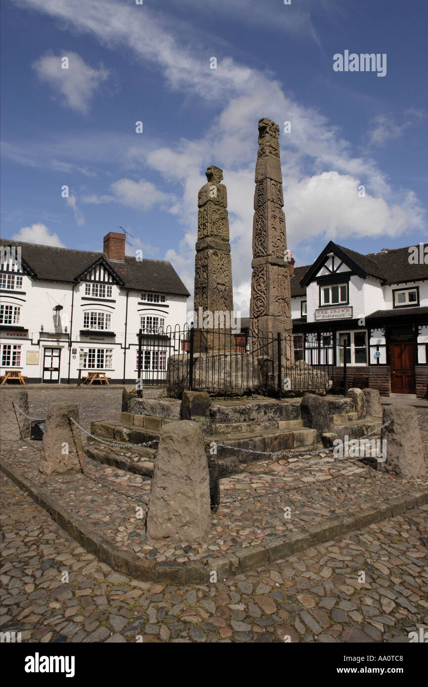 Sächsischen Kreuze in Sandbach UK Stockfoto