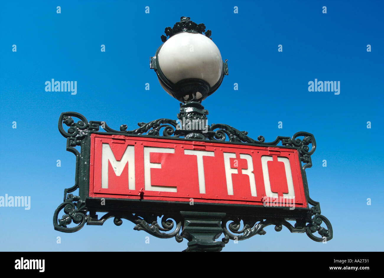 Frankreich: Paris Metro sign. Reisen. Stockfoto