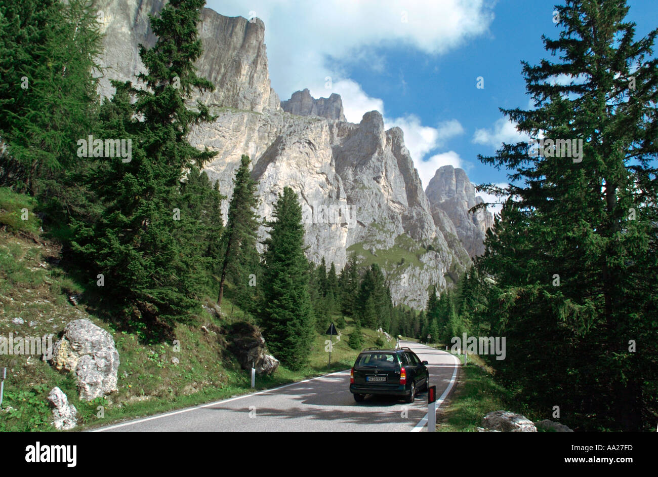 Fahrt durch die Dolomiten in Norditalien Stockfoto
