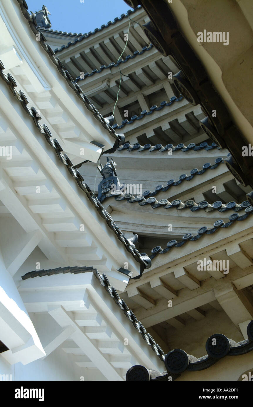 Detail, Himeji Burg Himeji. Dach-Federbeine und gedeiht. Stockfoto