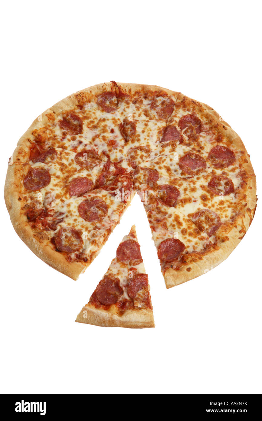 Peperoni-Pizza mit Scheibe, schneiden Sie auf weißem Hintergrund Stockfoto