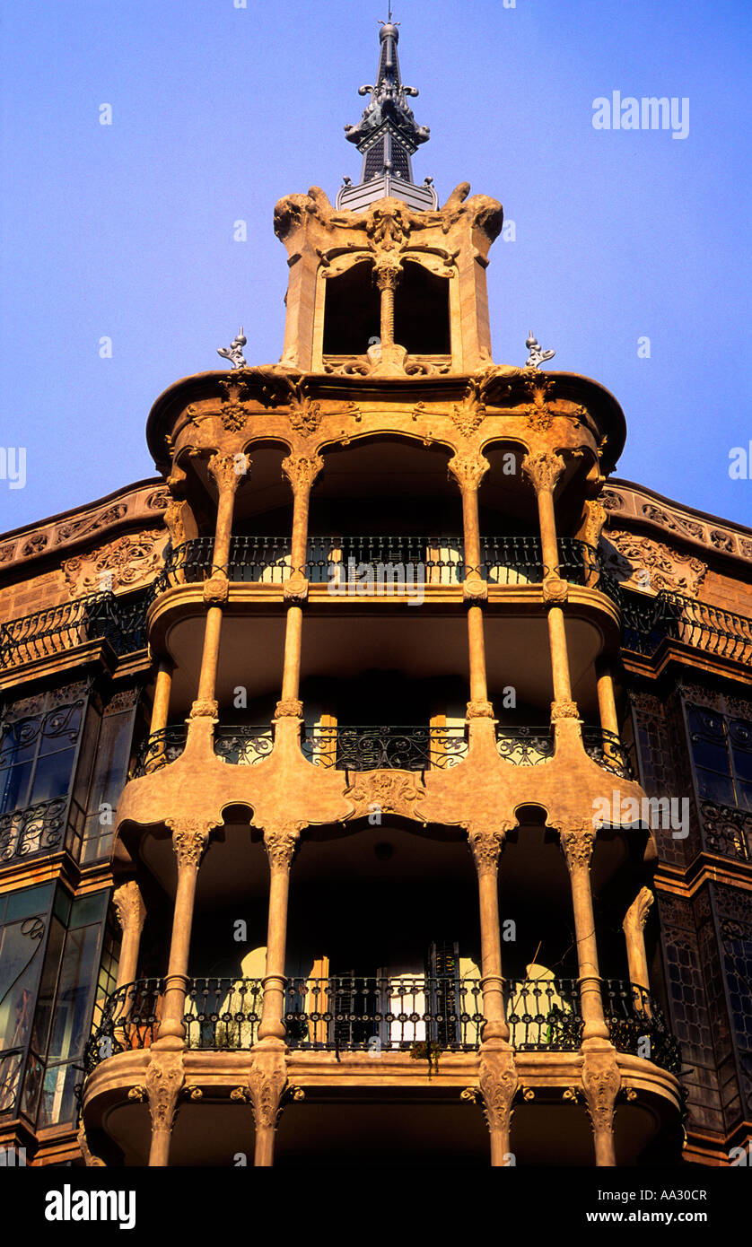 Spanien Barcelona Catalunya Cases Josefa Villanueva Jugendstil-Modernismus (Modernisme) Gebäude. Juli Maria Fossasi i Martinez Architekt. Stockfoto