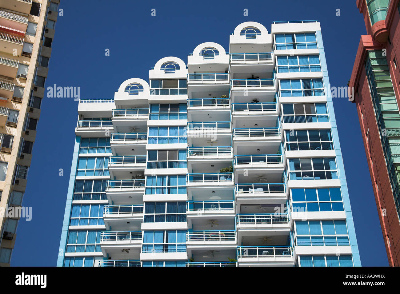 Eigentumswohnungen, Wohnungen, mit Blick auf den Strand, Acapulco, Bundesstaat Guerrero, Mexiko Stockfoto