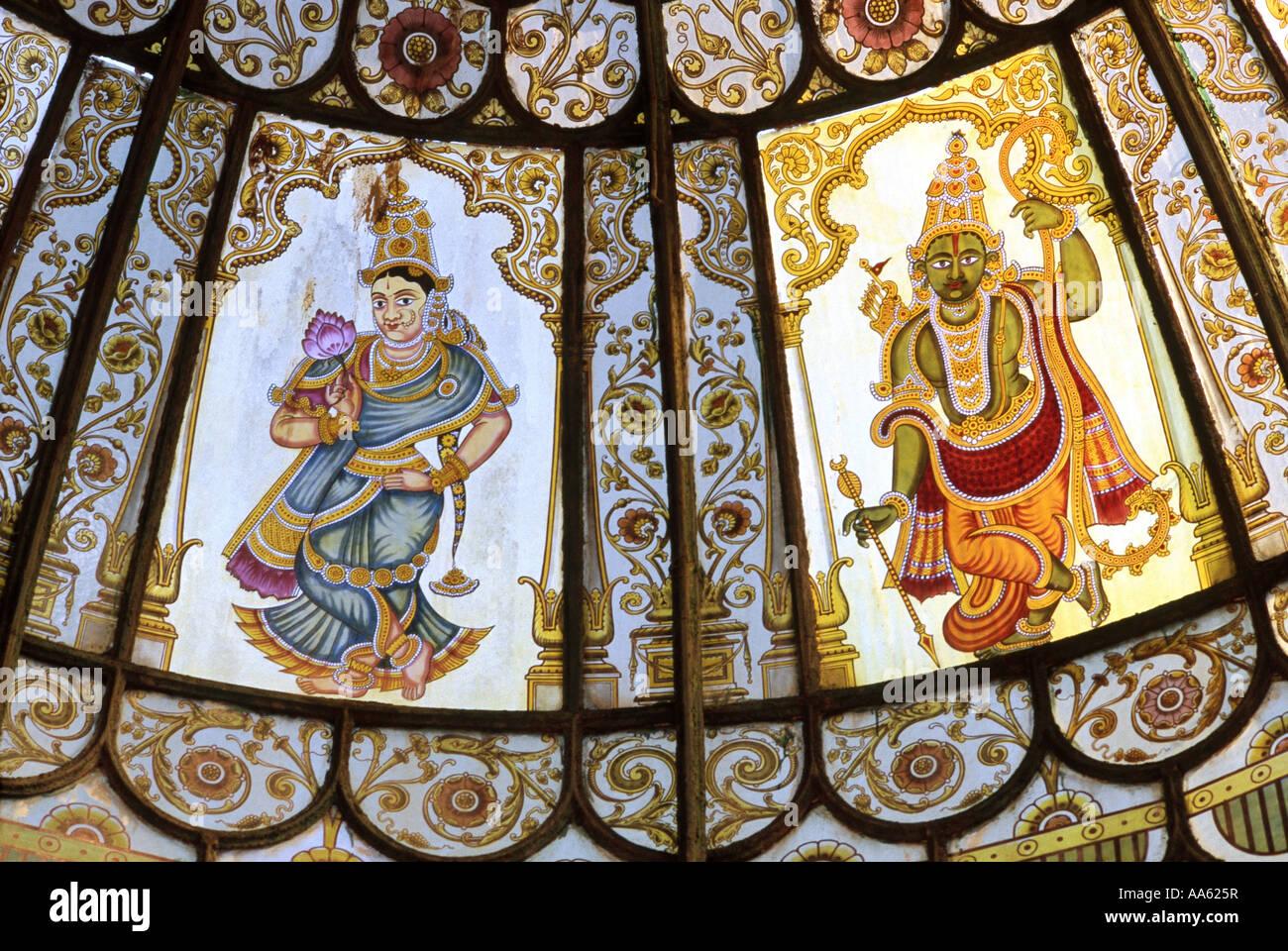 TSS104184 Nishat Bagh Glasmalerei zeigen Hindu-Gott Krishna Mysore Karnataka Indien Stockfoto