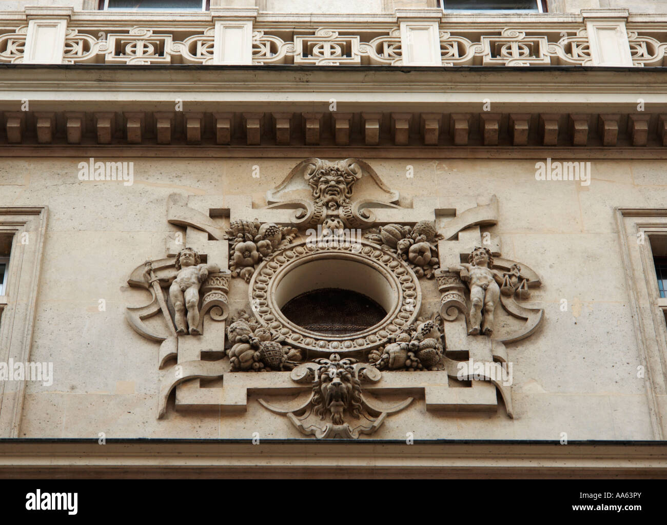 Detail vom Institut d Etudes de Politiques de Paris Rue Saint Guillaume 7. Arrondissement Paris Frankreich Stockfoto