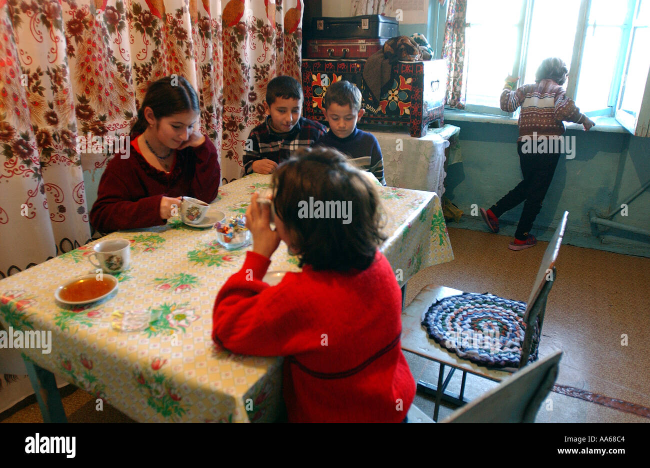 İmişli Bezirk Aserbaidschan 12. Januar 2003 Flüchtlinge und IDP s Binnenvertriebene leben seit den letzten zehn Jahren in Stockfoto